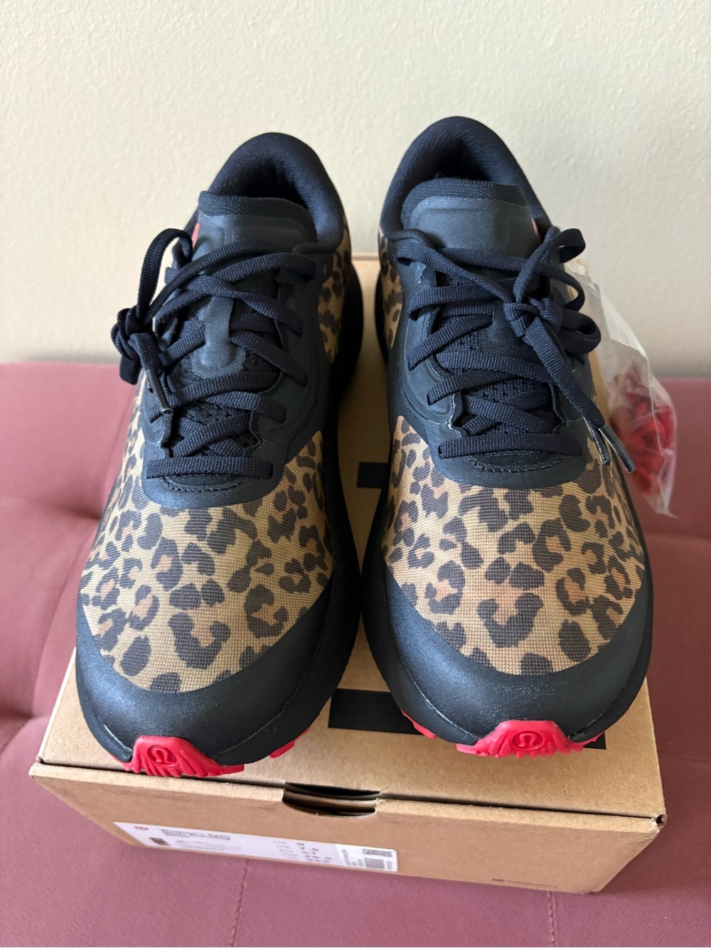 Lululemon Women’s Split Shift Running Shoe Women’s 9 - Picture 3 of 5